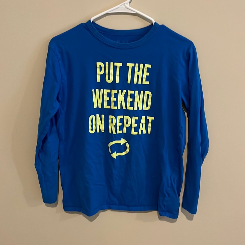 Place long sleeve Tee